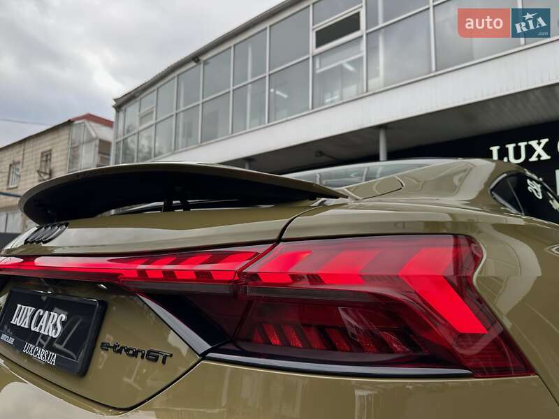 Купе Audi RS e-tron GT 2021 в Киеве фото 43 Купе Audi RS e-tron GT 2021 в Киеве