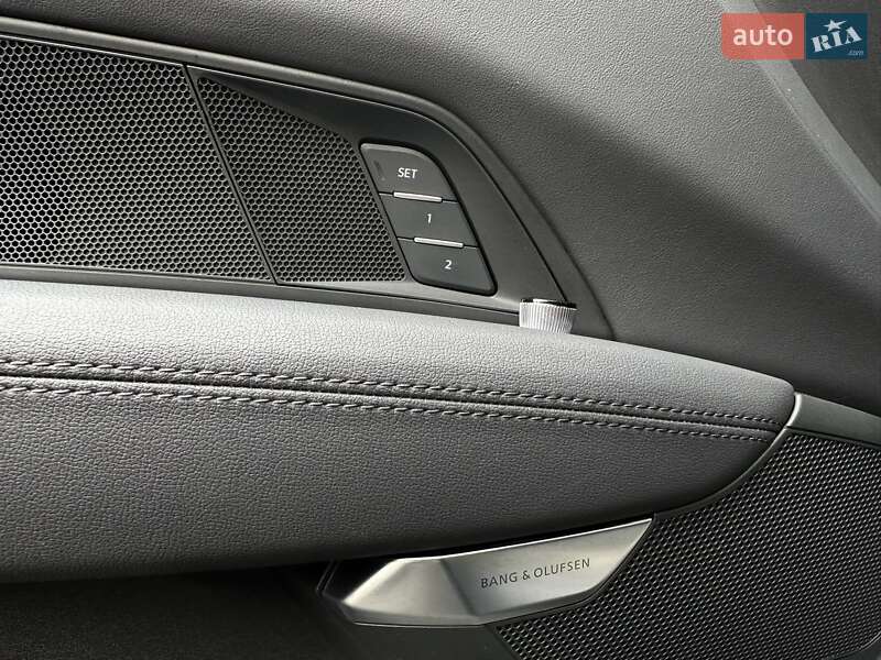Купе Audi RS e-tron GT 2021 в Киеве фото 82 Купе Audi RS e-tron GT 2021 в Киеве