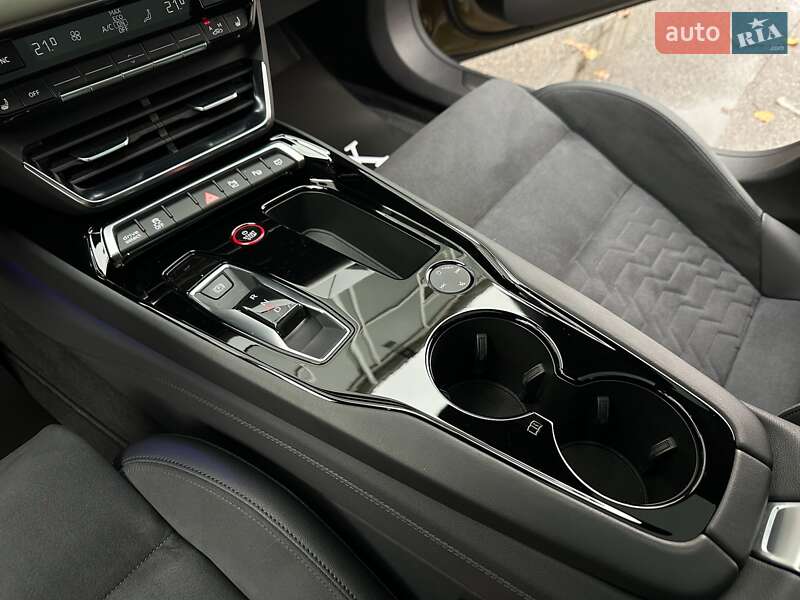 Купе Audi RS e-tron GT 2021 в Киеве фото 55 Купе Audi RS e-tron GT 2021 в Киеве
