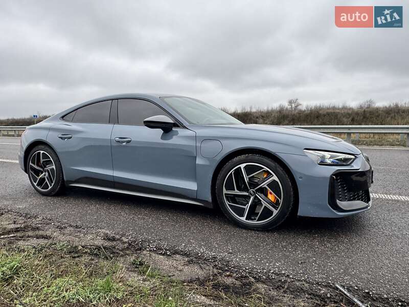 Купе Audi RS e-tron GT 2024 в Дніпрі
