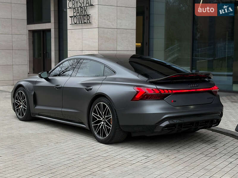 Купе Audi RS e-tron GT 2021 в Киеве