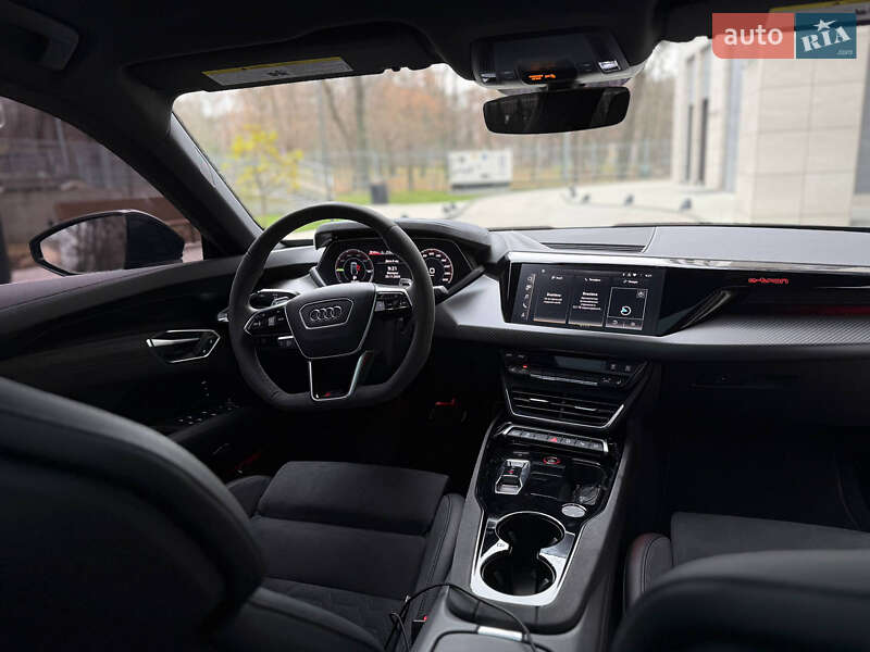 Купе Audi RS e-tron GT 2021 в Киеве