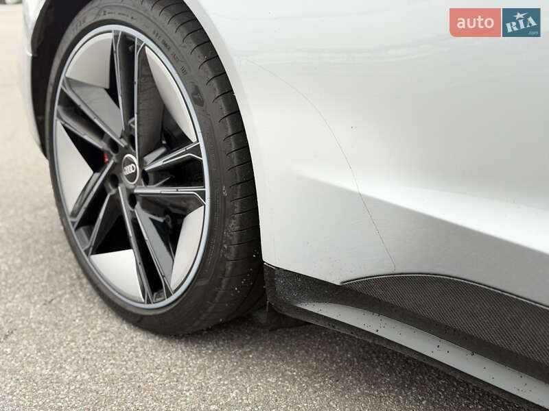 Купе Audi RS e-tron GT 2022 в Києві
