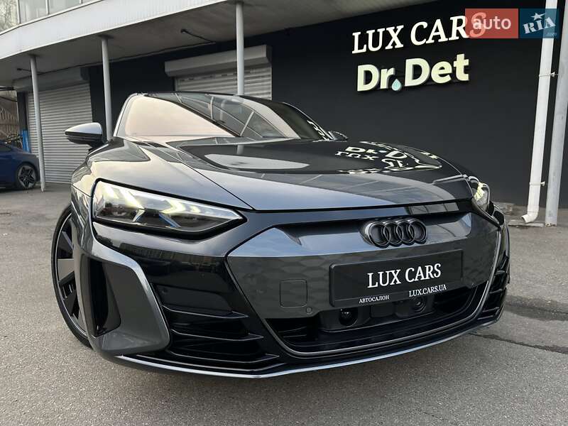 Купе Audi RS e-tron GT 2023 в Киеве