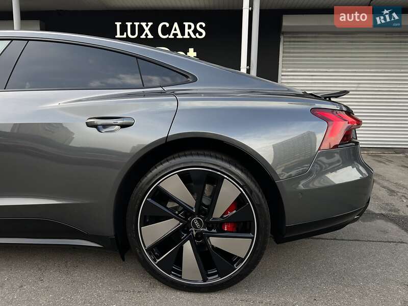 Купе Audi RS e-tron GT 2023 в Киеве