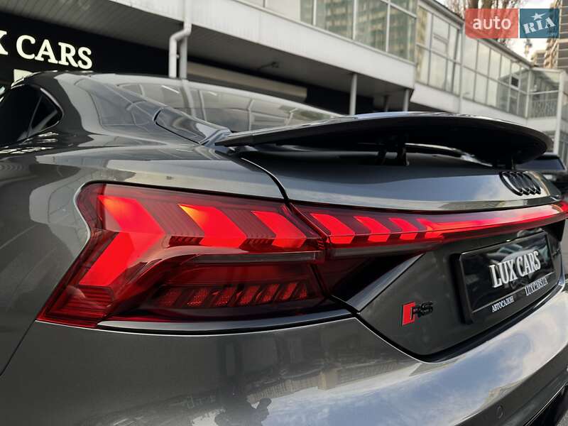 Купе Audi RS e-tron GT 2023 в Киеве