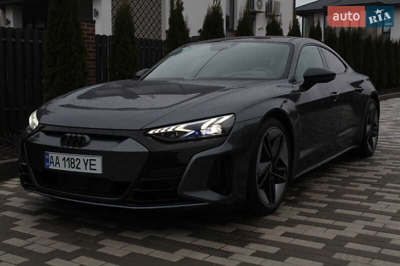 Купе Audi RS e-tron GT 2022 в Києві
