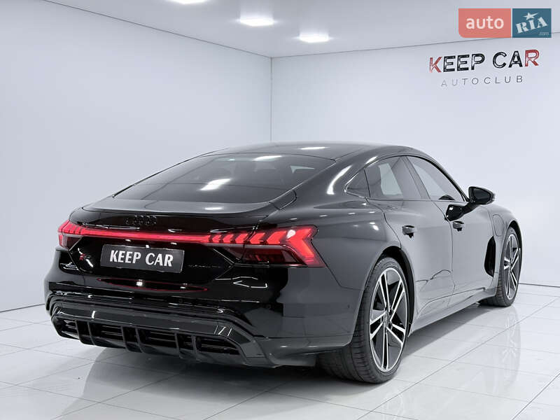 Купе Audi RS e-tron GT 2023 в Одесі