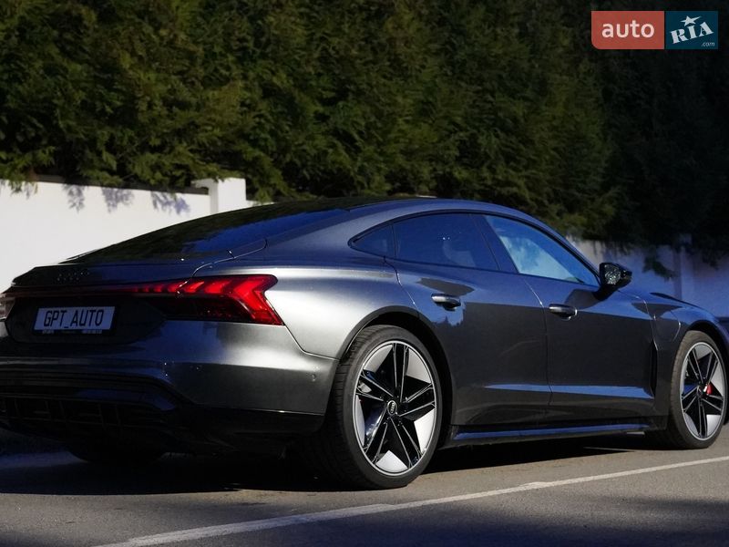 Audi RS e-tron GT 2022