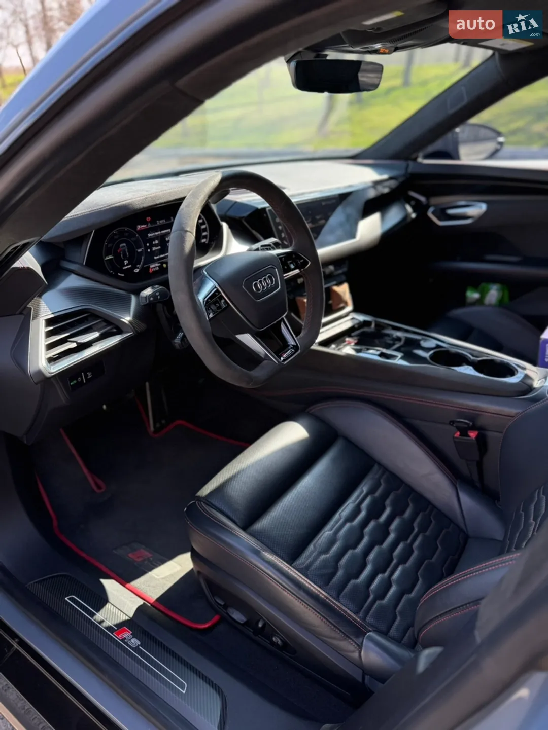 2021 Audi RS e-tron GT - мініатюра 8