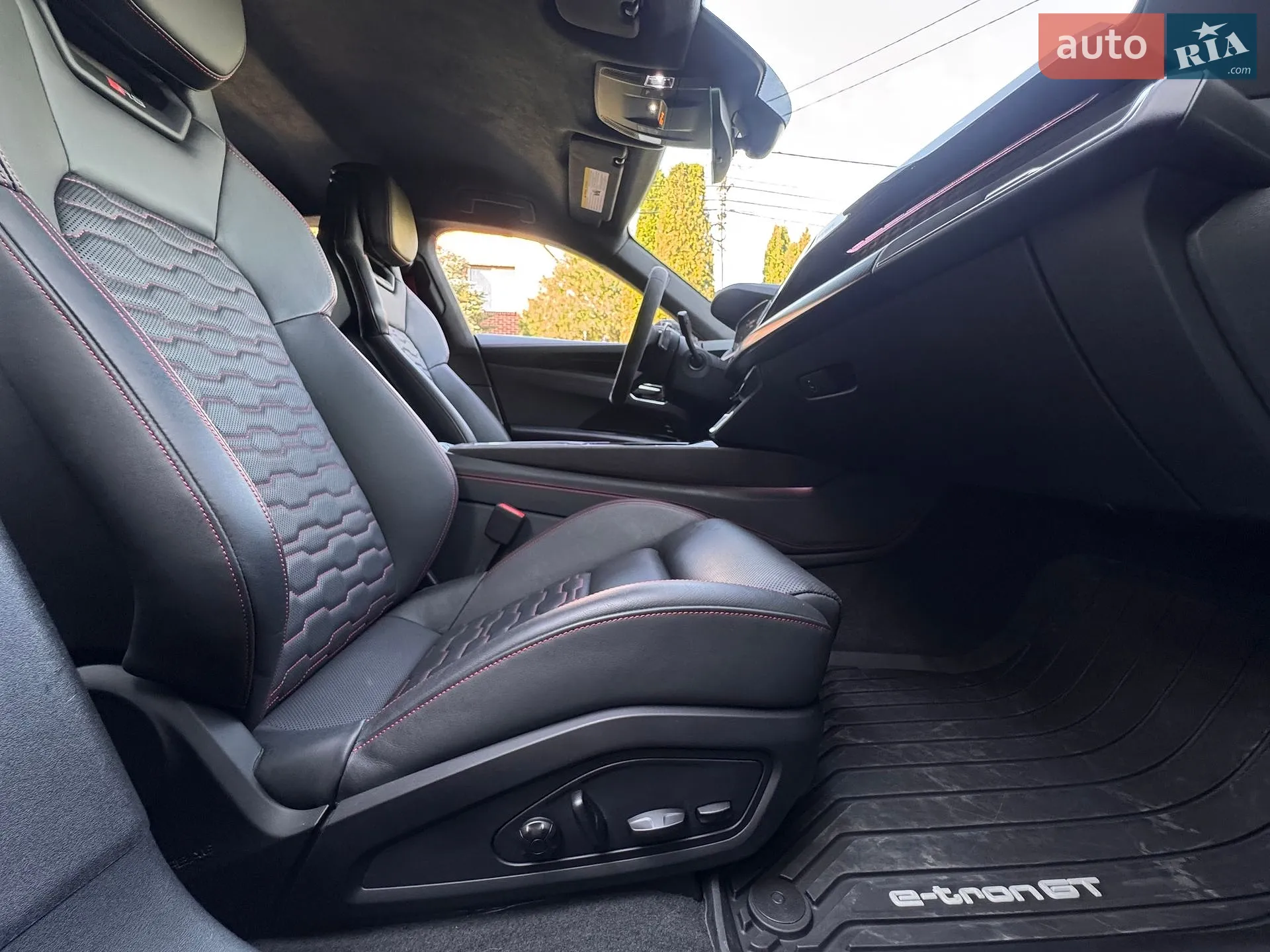 2021 Audi RS e-tron GT - мініатюра 24