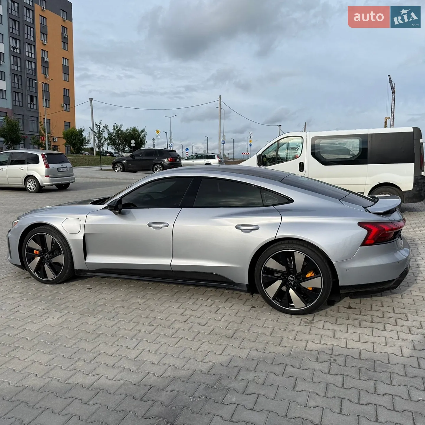 2022 Audi RS e-tron GT - мініатюра 10