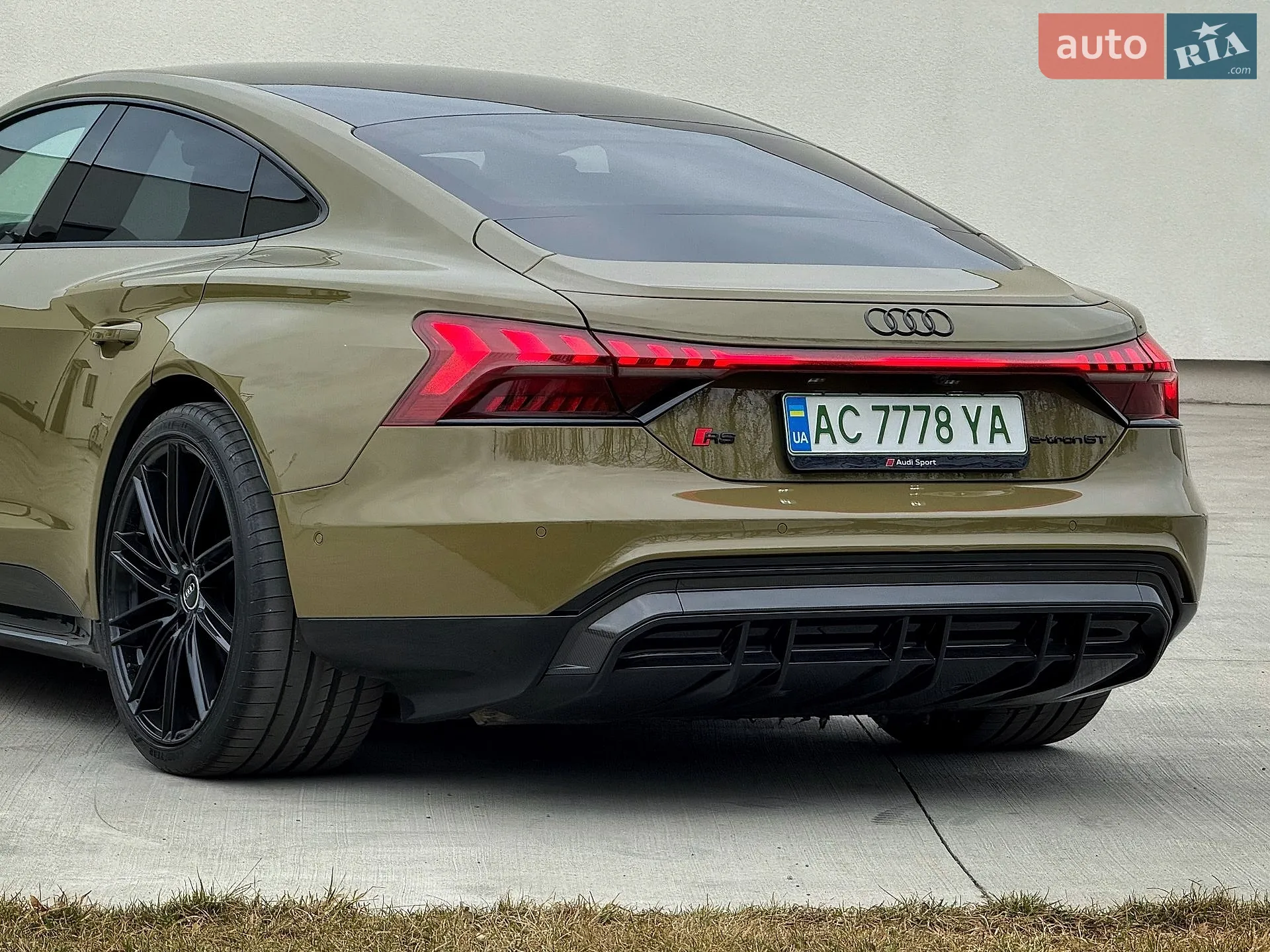 2021 Audi RS e-tron GT - мініатюра 14
