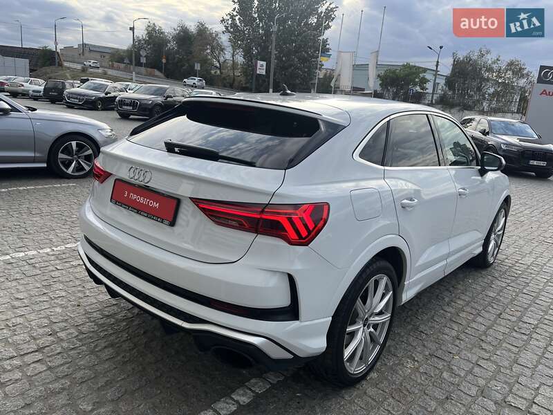 Внедорожник / Кроссовер Audi RS Q3 Sportback 2021 в Днепре