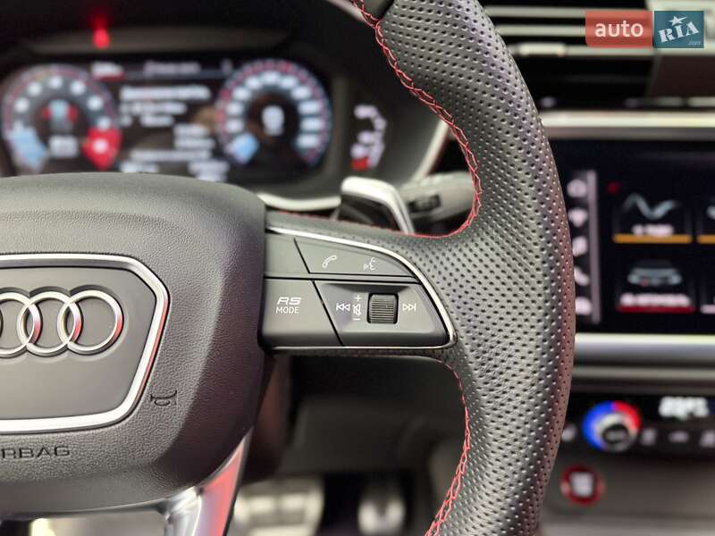 Позашляховик / Кросовер Audi RS Q3 2023 в Києві