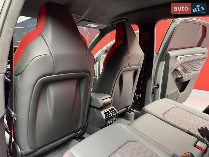 Позашляховик / Кросовер Audi RS Q3 2023 в Києві