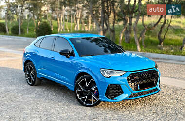 Внедорожник / Кроссовер Audi RS Q3 2023 в 