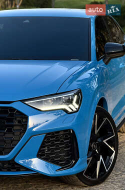 Внедорожник / Кроссовер Audi RS Q3 2023 в 