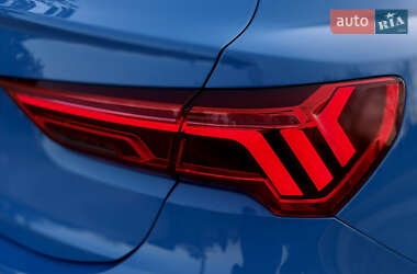 Внедорожник / Кроссовер Audi RS Q3 2023 в 