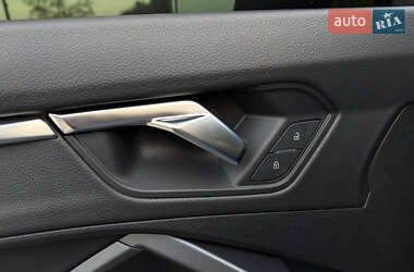 Внедорожник / Кроссовер Audi RS Q3 2023 в 