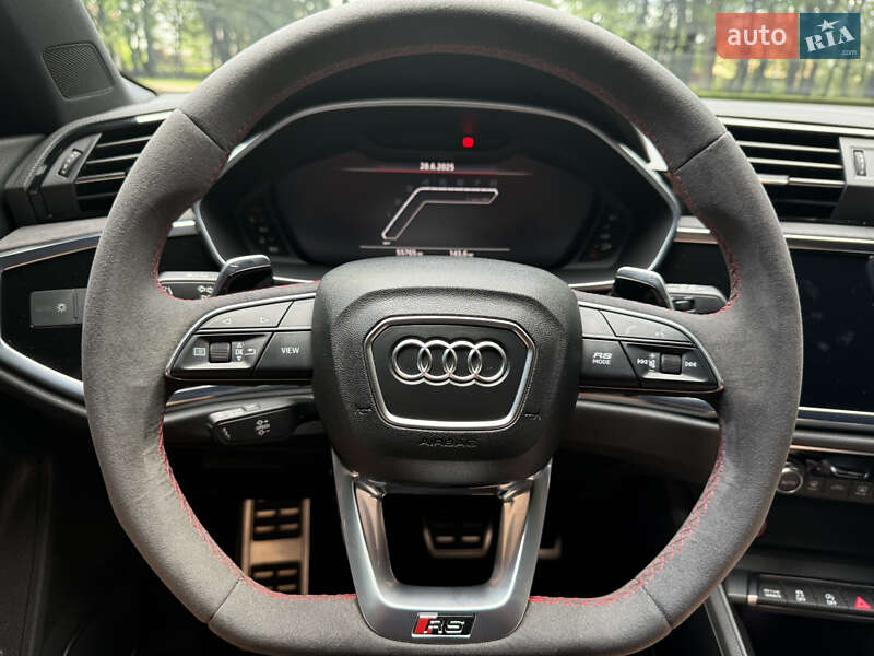 Позашляховик / Кросовер Audi RS Q3 2019 в Львові