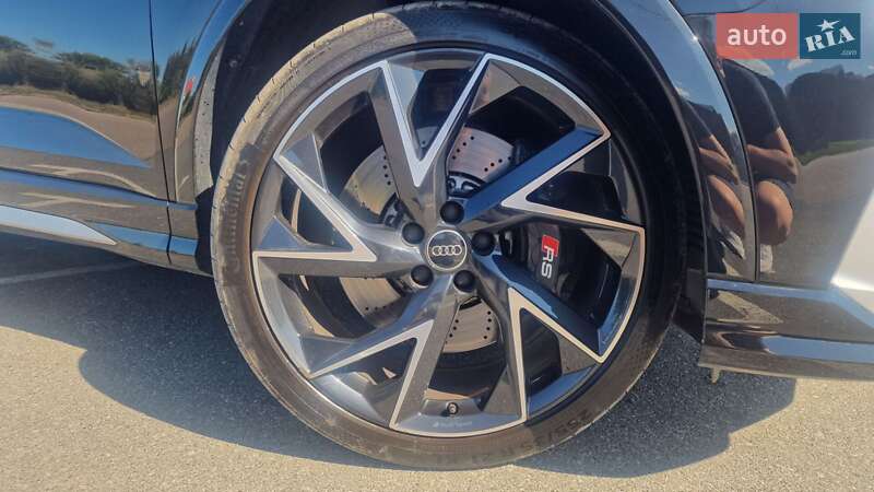 Позашляховик / Кросовер Audi RS Q3 2024 в Києві