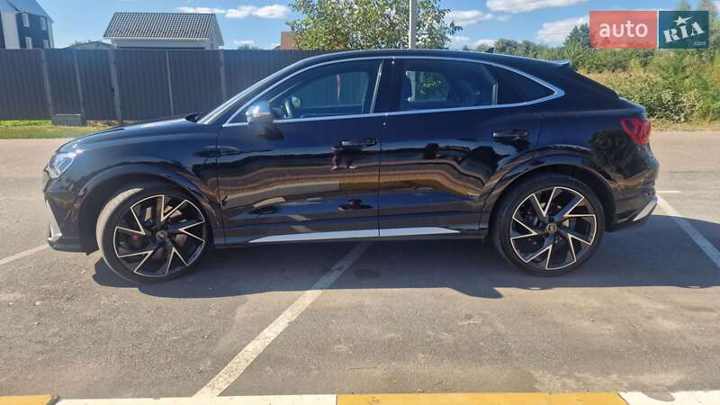 Позашляховик / Кросовер Audi RS Q3 2024 в Києві