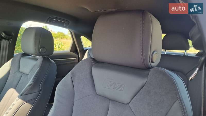Позашляховик / Кросовер Audi RS Q3 2024 в Києві