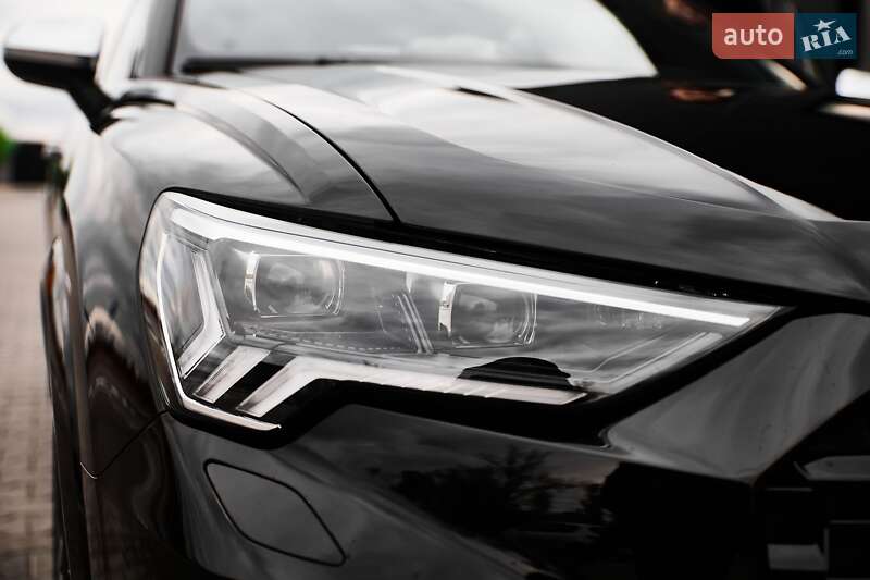 Позашляховик / Кросовер Audi RS Q3 2024 в Києві