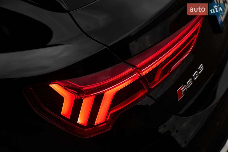 Позашляховик / Кросовер Audi RS Q3 2024 в Києві