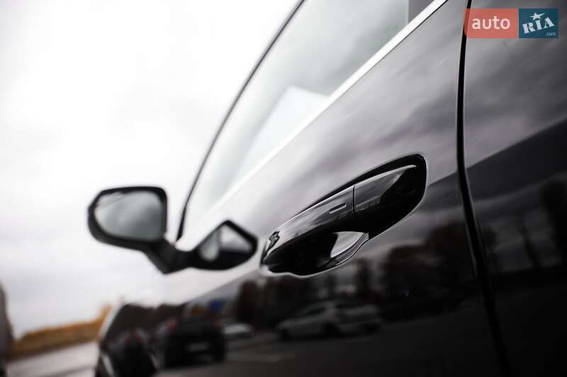 Позашляховик / Кросовер Audi RS Q3 2024 в Києві