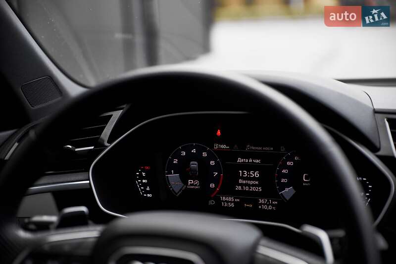 Позашляховик / Кросовер Audi RS Q3 2024 в Києві