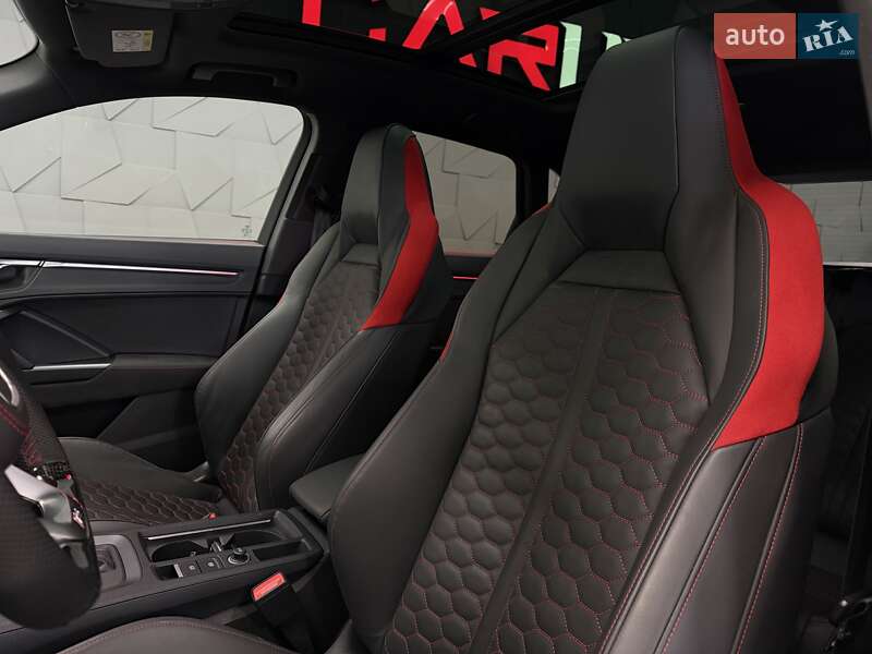 Внедорожник / Кроссовер Audi RS Q3 2023 в Тернополе