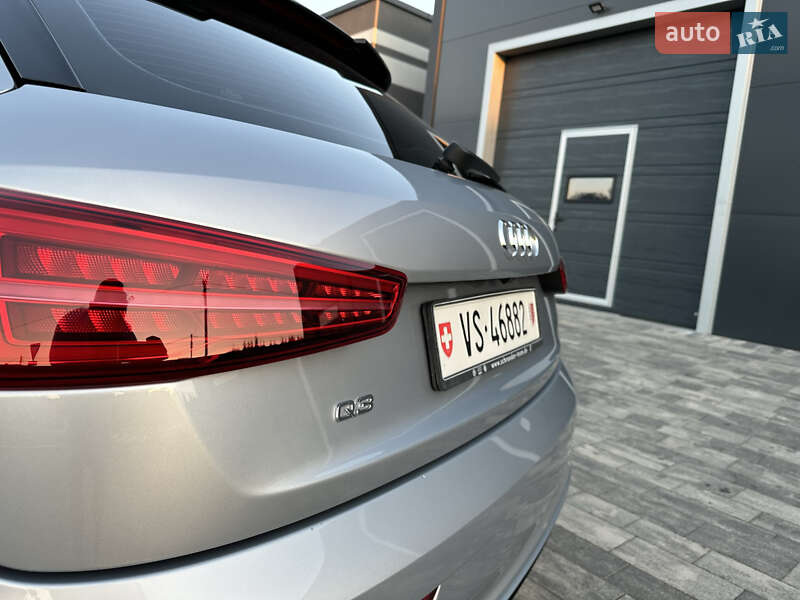 Внедорожник / Кроссовер Audi RS Q3 2016 в Луцке