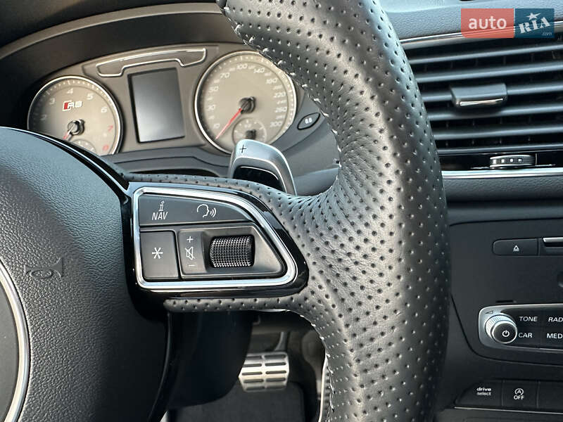 Внедорожник / Кроссовер Audi RS Q3 2016 в Луцке