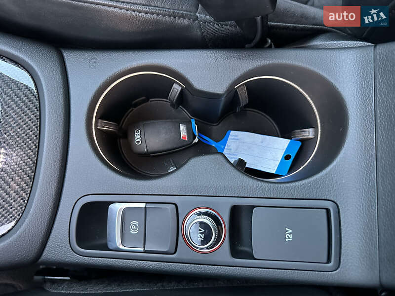 Внедорожник / Кроссовер Audi RS Q3 2016 в Луцке