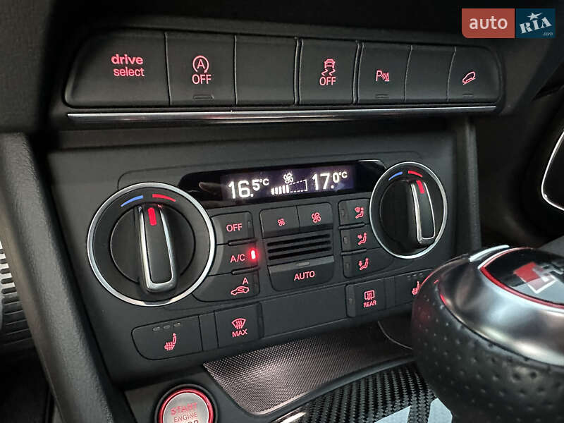 Внедорожник / Кроссовер Audi RS Q3 2016 в Луцке