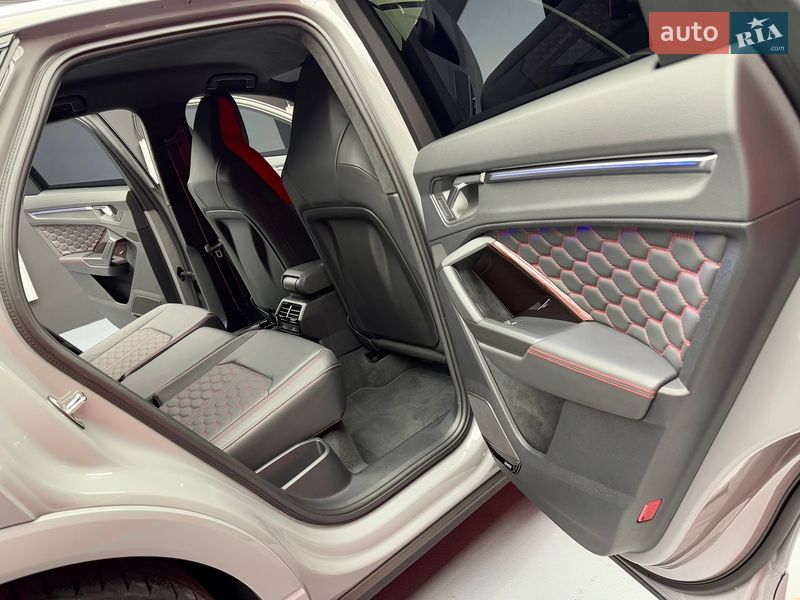Внедорожник / Кроссовер Audi RS Q3 2023 в Киеве фото 53 Внедорожник / Кроссовер Audi RS Q3 2023 в Киеве