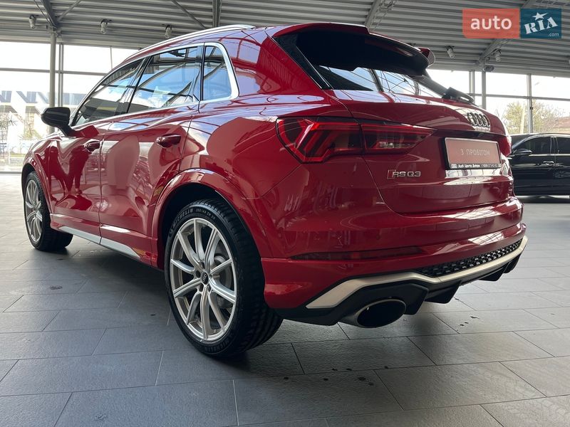 Позашляховик / Кросовер Audi RS Q3 2021 в Дніпрі фото 12 Позашляховик / Кросовер Audi RS Q3 2021 в Дніпрі