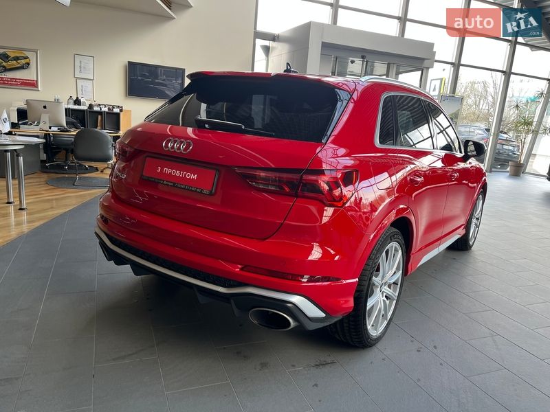 Позашляховик / Кросовер Audi RS Q3 2021 в Дніпрі фото 16 Позашляховик / Кросовер Audi RS Q3 2021 в Дніпрі