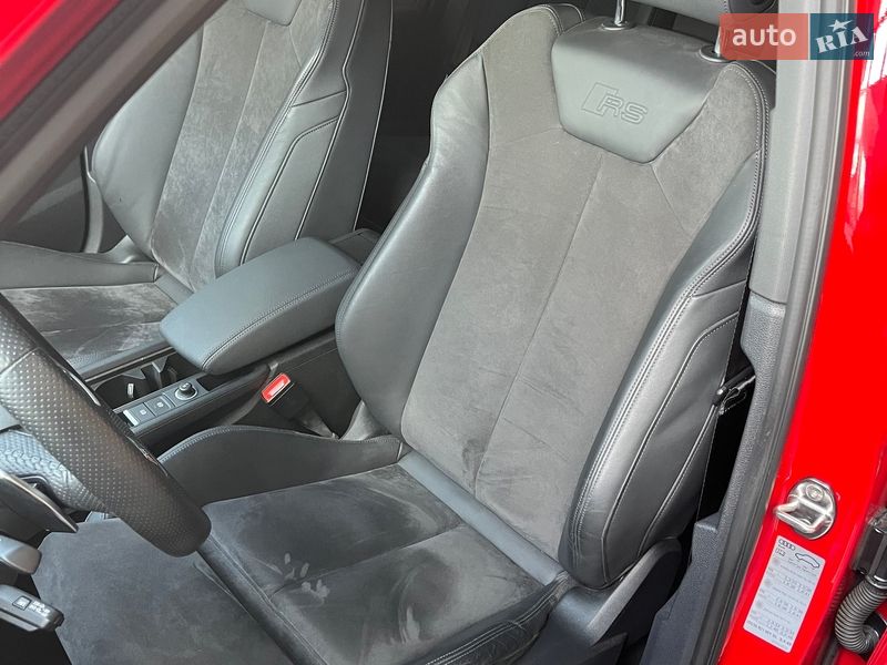 Позашляховик / Кросовер Audi RS Q3 2021 в Дніпрі фото 30 Позашляховик / Кросовер Audi RS Q3 2021 в Дніпрі