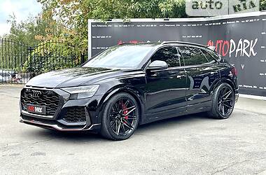 Внедорожник / Кроссовер Audi RS Q8 2020 в 