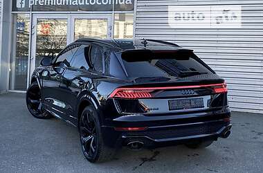 Внедорожник / Кроссовер Audi RS Q8 2021 в 