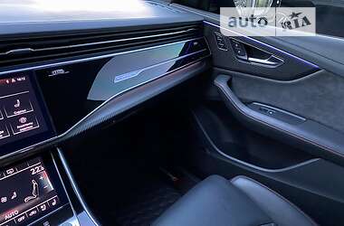 Внедорожник / Кроссовер Audi RS Q8 2021 в 