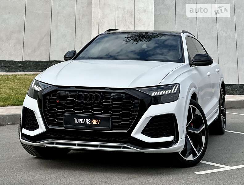 Внедорожник / Кроссовер Audi RS Q8 2020 в Киеве