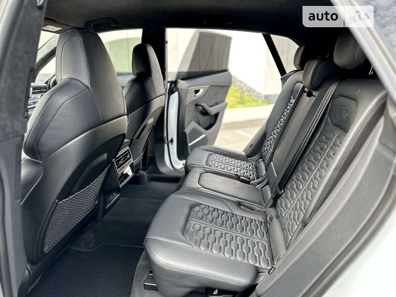 Внедорожник / Кроссовер Audi RS Q8 2020 в Киеве