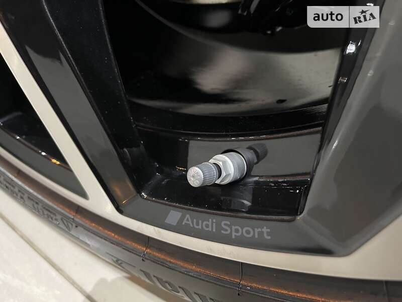 Внедорожник / Кроссовер Audi RS Q8 2023 в Одессе