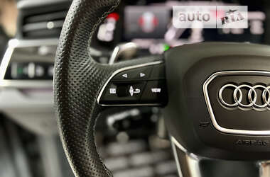 Внедорожник / Кроссовер Audi RS Q8 2022 в 