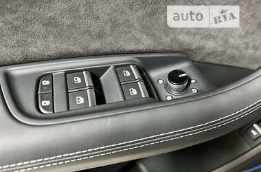 Внедорожник / Кроссовер Audi RS Q8 2022 в 