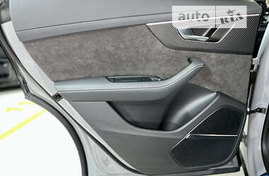 Внедорожник / Кроссовер Audi RS Q8 2022 в 